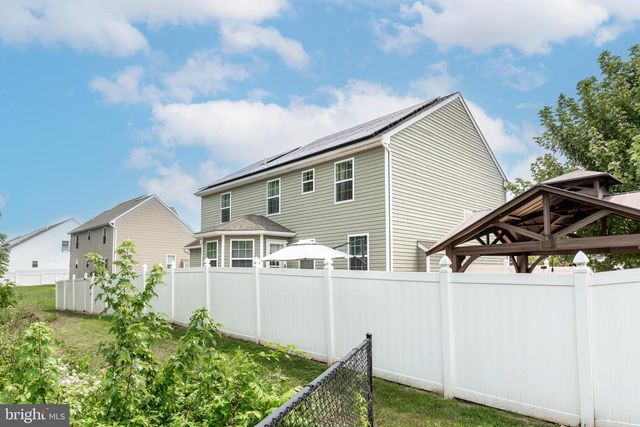 250 CALLIE DR, York, PA 17404