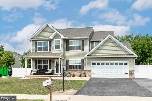 250 CALLIE DR, York, PA 17404