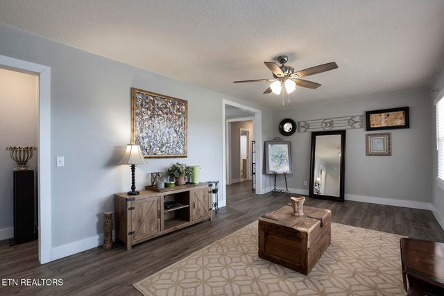 350 E Walnut St, Madisonville, TN 37354