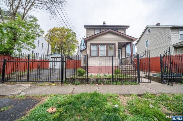 25-27 Goodwin Avenue, Newark, NJ 07112