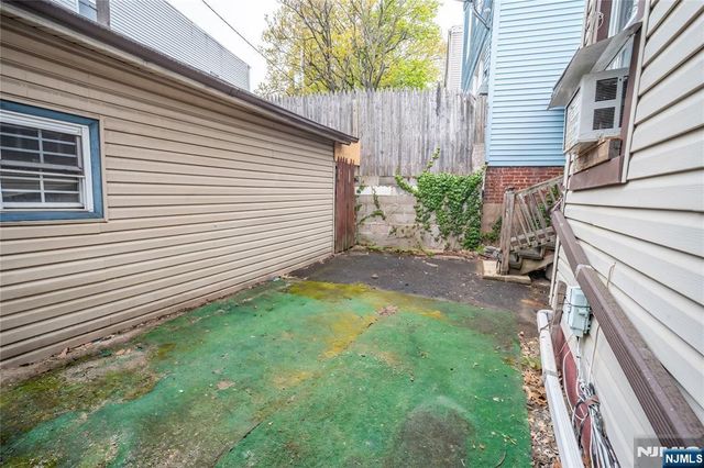 25-27 Goodwin Avenue, Newark, NJ 07112