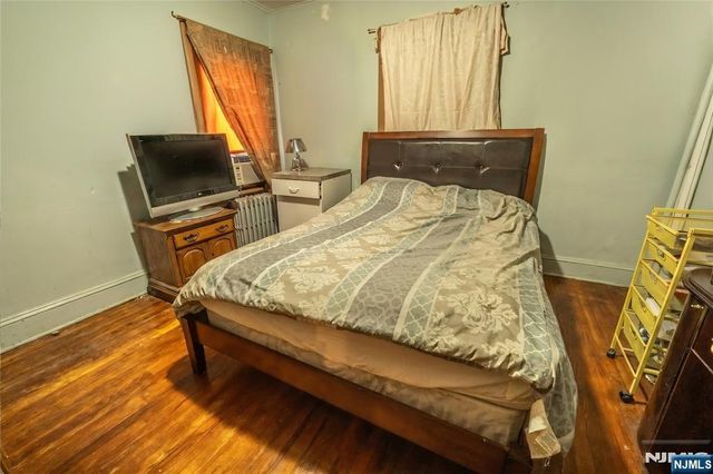 25-27 Goodwin Avenue, Newark, NJ 07112