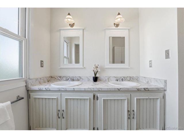 16162 Hi Land Cir, Brighton, CO 80602
