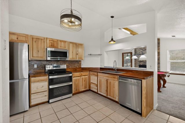 6205 Coppice Drive NW, Albuquerque, NM 87120