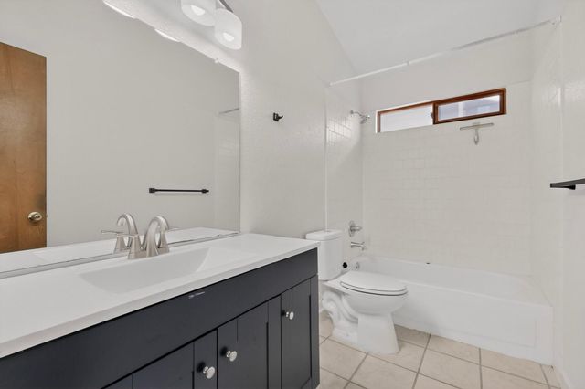 6205 Coppice Drive NW, Albuquerque, NM 87120