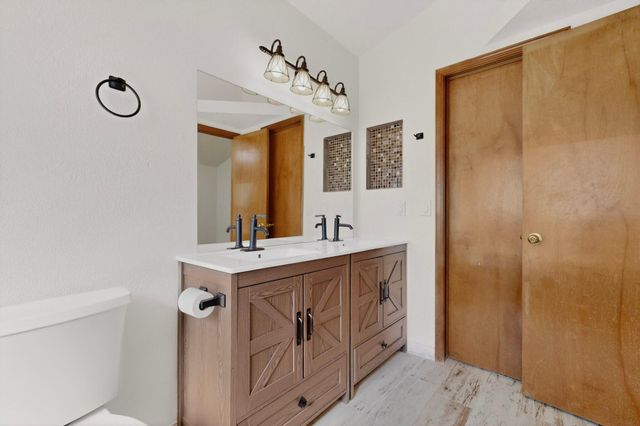 6205 Coppice Drive NW, Albuquerque, NM 87120