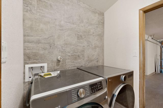 6205 Coppice Drive NW, Albuquerque, NM 87120