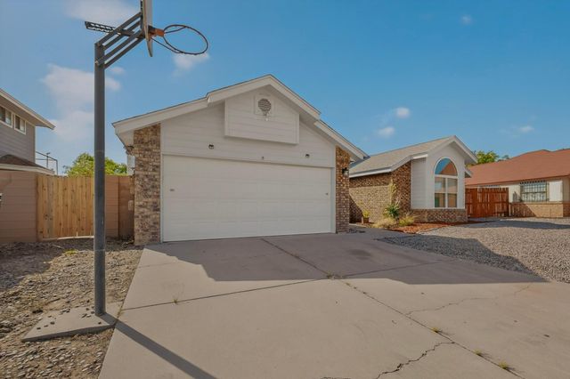6205 Coppice Drive NW, Albuquerque, NM 87120