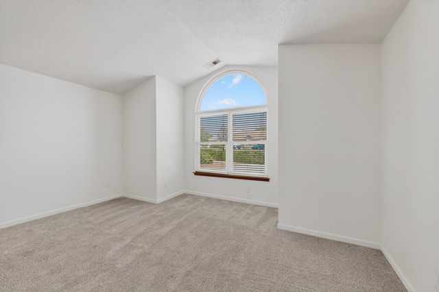 6205 Coppice Drive NW, Albuquerque, NM 87120
