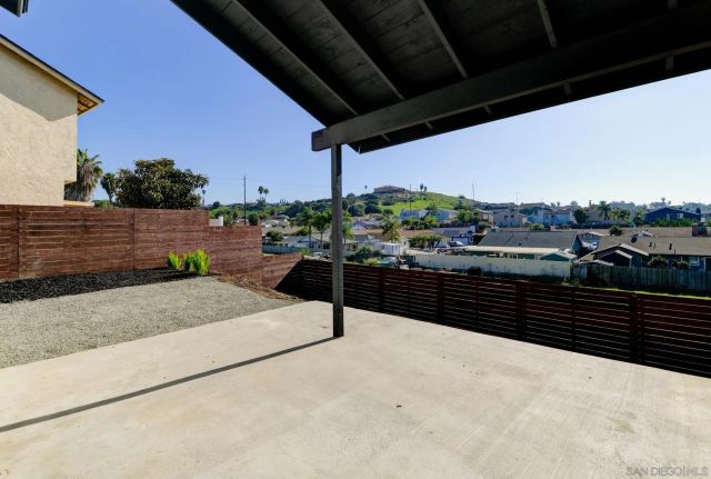 6035 Harps Ct, San Diego, CA 92114