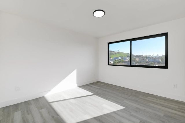 6035 Harps Ct, San Diego, CA 92114