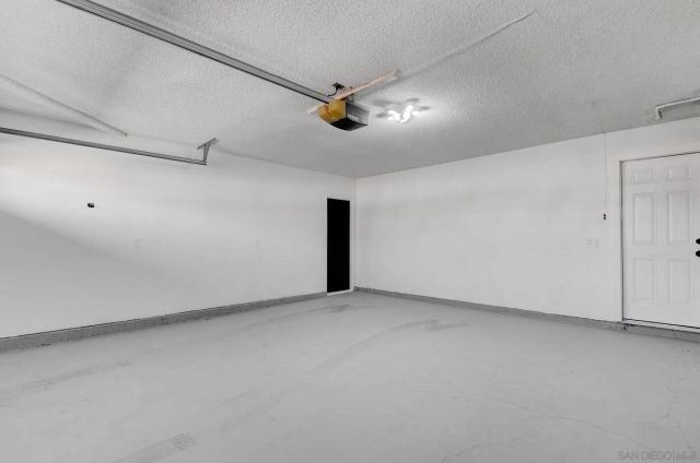 6035 Harps Ct, San Diego, CA 92114