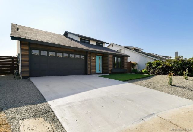 6035 Harps Ct, San Diego, CA 92114