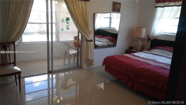 308 N Markham N 308, Deerfield Beach, FL 33442