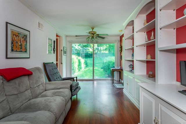 242 Tophet Road, Roxbury, CT 06783