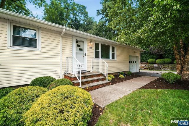 136 Grand Avenue, Park Ridge, NJ 07656