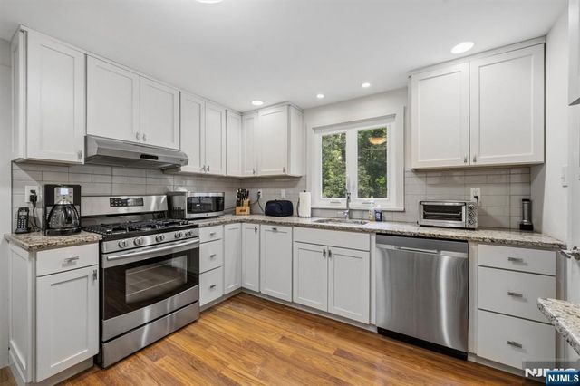 136 Grand Avenue, Park Ridge, NJ 07656