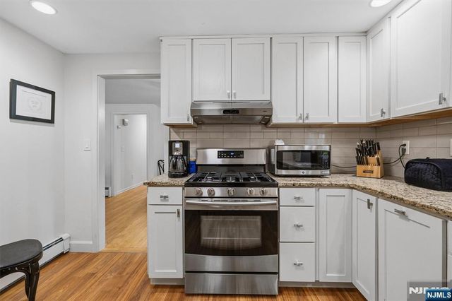 136 Grand Avenue, Park Ridge, NJ 07656