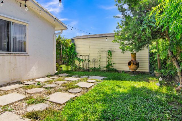 3079 Indian Trail, Lake Worth, FL 33462