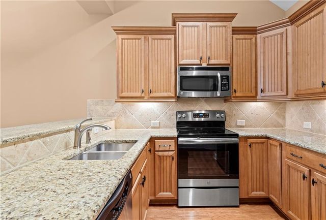 449 Crosswick Road, Clemmons, NC 27012