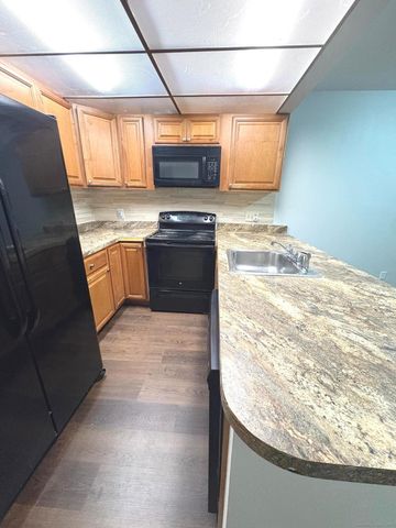 9 Patricia Road E, Bridgeport, CT 06606