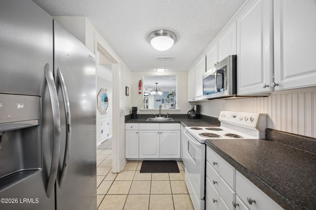 32 S Forest Beach Dr Apt 70, Hilton Head Island, SC 29928