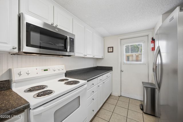 32 S Forest Beach Dr Apt 70, Hilton Head Island, SC 29928