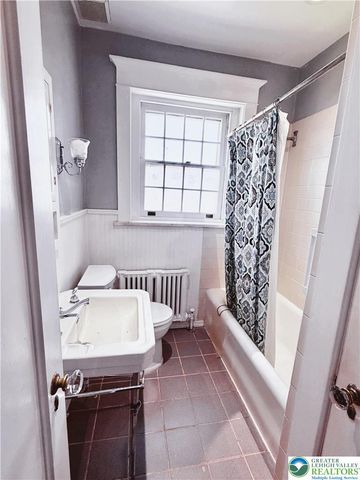 125 14th Street B, Easton, PA 18042