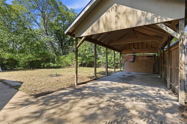 205 Olive Street, Cleburne, TX 76031