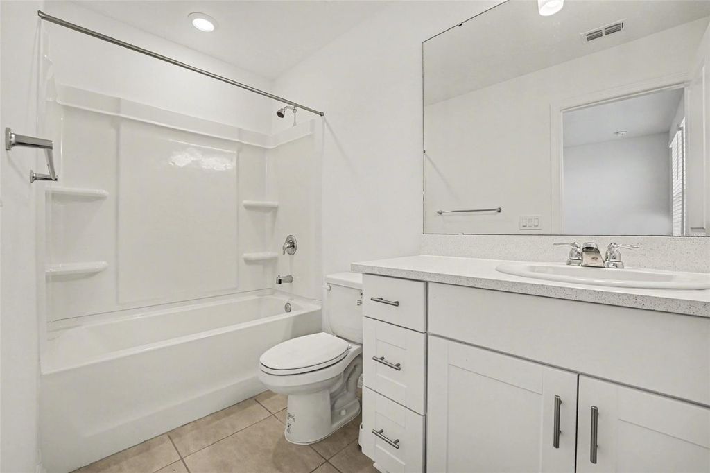 Image 25 of property listing at 2037 VIEWFINDER STREET, Kissimmee, FL 34758