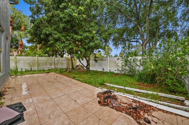 5049 Starblaze Drive, Greenacres, FL 33463