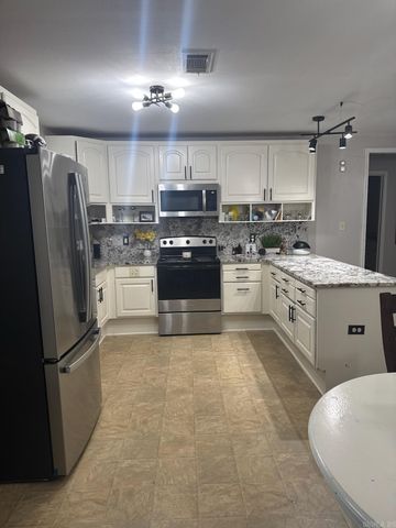 517 Jefferson Street, Benton, AR 72019