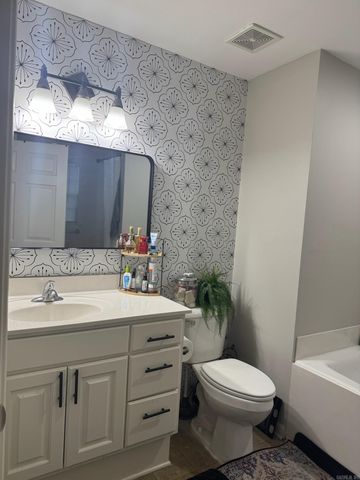 517 Jefferson Street, Benton, AR 72019