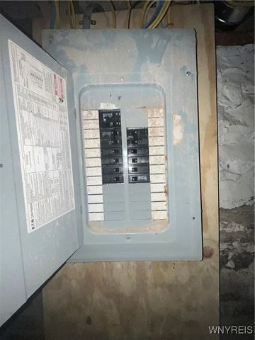 2936 Mckoon Avenue, Niagara Falls, NY 14305