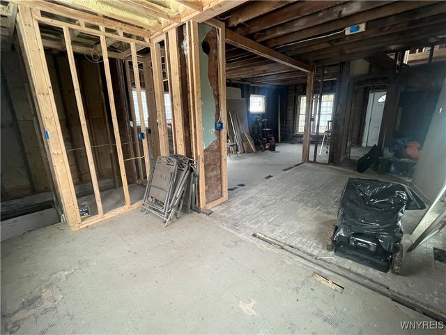 2936 Mckoon Avenue, Niagara Falls, NY 14305