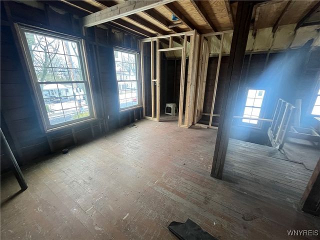 2936 Mckoon Avenue, Niagara Falls, NY 14305