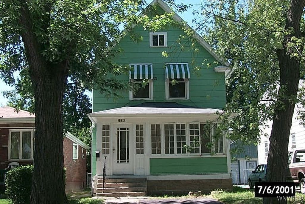 2936 Mckoon Avenue, Niagara Falls, NY 14305