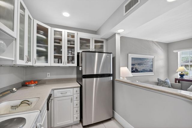 5505 N Ocean Boulevard 13-204, Ocean Ridge, FL 33435