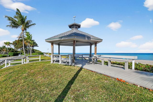 5505 N Ocean Boulevard 13-204, Ocean Ridge, FL 33435