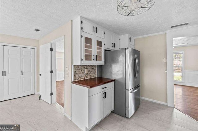599 Honey Creek Road SE, Conyers, GA 30094