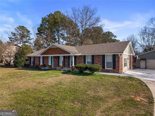 599 Honey Creek Road SE, Conyers, GA 30094