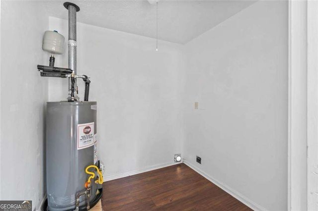 599 Honey Creek Road SE, Conyers, GA 30094