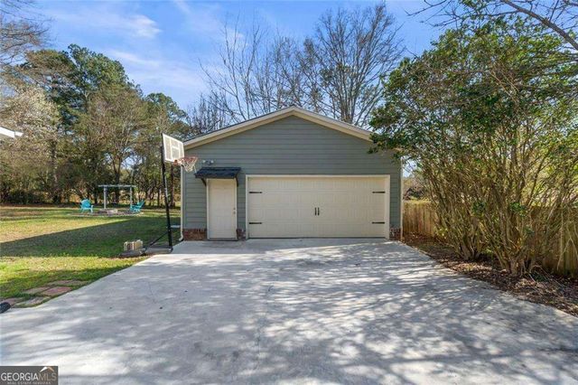 599 Honey Creek Road SE, Conyers, GA 30094