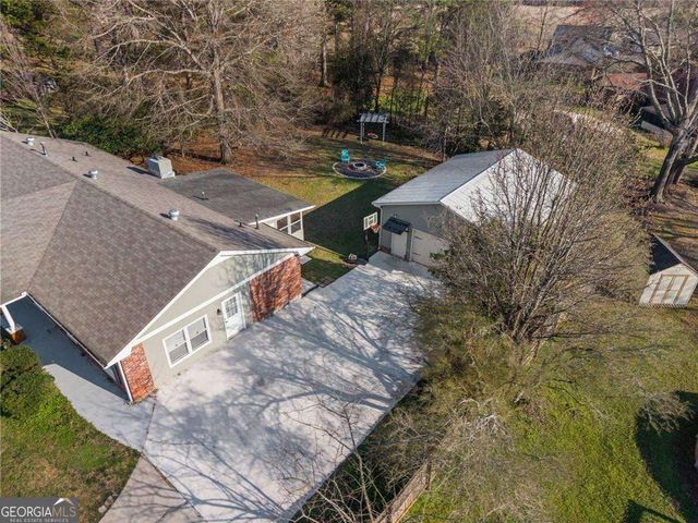 599 Honey Creek Road SE, Conyers, GA 30094