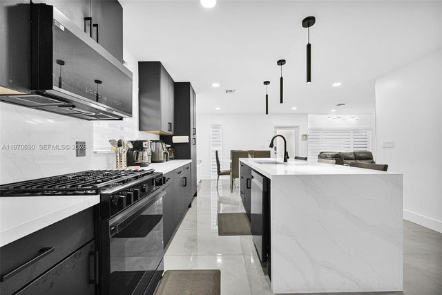 4430 NW 23rd Ave, Miami, FL 33142