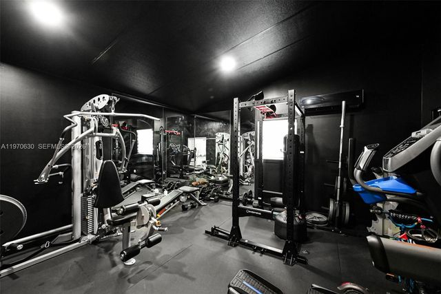 4430 NW 23rd Ave, Miami, FL 33142