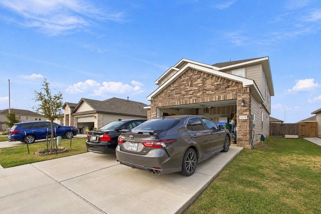 20204 Heinrich LN, Manor, TX 78653