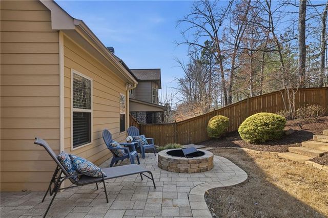 112 Lakestone Parkway, Woodstock, GA 30188