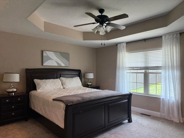 1129 South Erika Avenue, Springfield, MO 65802