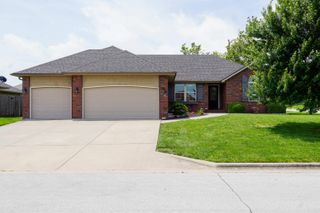 1129 South Erika Avenue, Springfield, MO 65802